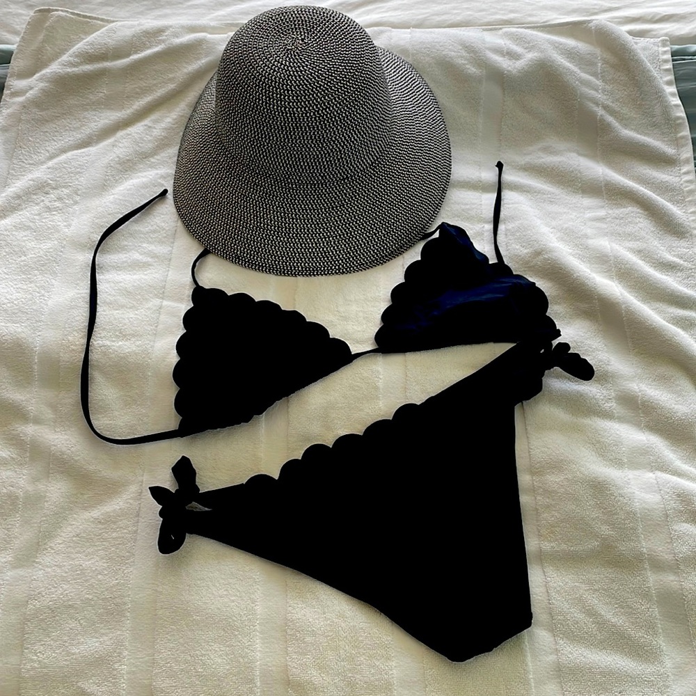 LA BLANCA black bikini